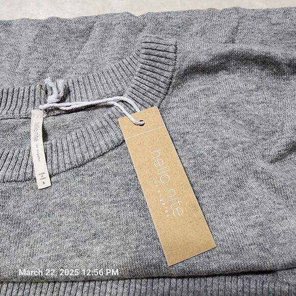 Hello Nite Women's Size Small Grey Sweater Long Sleeve Crew Neck Pink Hearts NWT - Picture 6 of 13